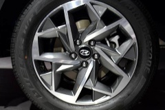 2013款途胜原厂轮胎是什么品牌的
