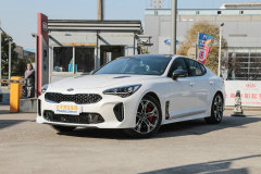 2018款 2.0T GT+?斯汀格細節怎么樣?斯汀格購車手冊