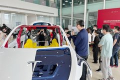 長春首次“開箱”特斯拉Model Y白車身，T-talk揭秘主被動安全 特斯拉Model Y白車身現(xiàn)身長春 揭幕全系統(tǒng)一的高安全標準