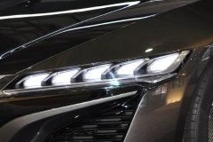 本田汽车的大灯型号是什么