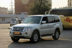 2011款 3.8L 尊貴版?帕杰羅(進口)車身尺寸多少?帕杰羅(進口)購車手冊