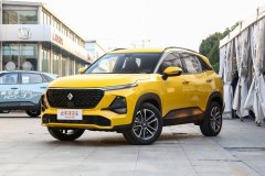 SUV哪款車更好 寶駿RS-3 2022款同長(zhǎng)安CS35PLUS 手動(dòng)版對(duì)比的區(qū)別