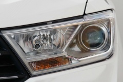 五菱之光汽车大灯灯泡型号是什么