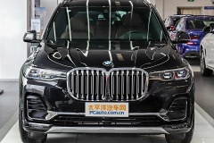 一個馬的車標(biāo)是什么車