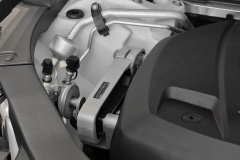 xc60引擎盖材料是什么