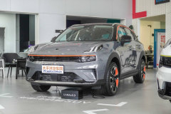 小型SUV哪款車更好 1.5T 領(lǐng)克06與1.6L 榮威RX3 哪個好