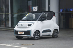 五菱NanoEV哪款車更好 雙座 五菱NanoEV同自動版 五菱NanoEV 哪個價格高