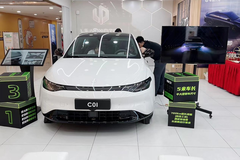 進階人生C位 零跑C01新車品鑒會萬象九宜城站收官