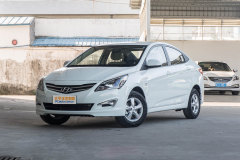 瑞納?2011款 兩廂 1.6L GLS 自動尊貴型內部配置怎么樣?瑞納購車手冊