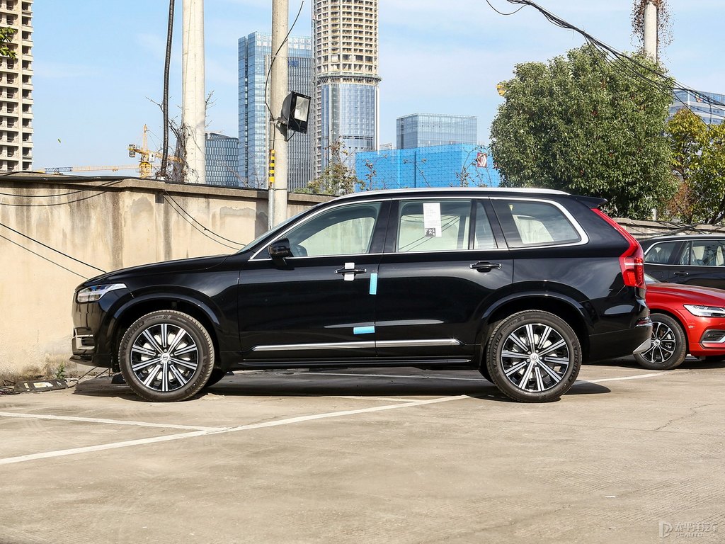 上海东昌沃尔沃沃尔沃xc90最高降13万元最新报价