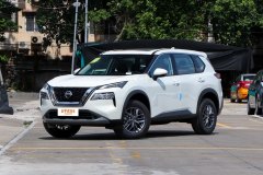 汽油哪款車更好 5座 奇駿與途岳 5座相比誰好