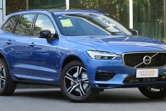 xc60有自動泊車裝置嗎