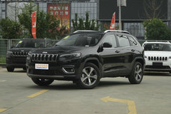 新疆新培野Jeep之家?自由光最高讓3萬元?現(xiàn)車充足