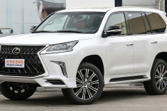 q70的油箱開(kāi)關(guān)在哪里