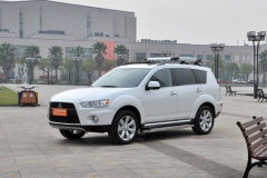 歐藍德EX?2012款 勁界 2.0L 都市導(dǎo)航版油耗高嗎?歐藍德EX購車手冊
