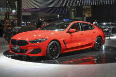 2022款 840i xDrive 四門轎跑車 M運(yùn)動(dòng)套裝?寶馬8系內(nèi)飾材料怎么樣?寶馬8系購車手冊