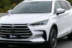 寶馬x1自動(dòng)停車在哪