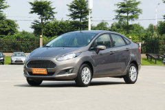 嘉年華?2011款 兩廂 1.5L 自動勁動型內(nèi)飾舒服嗎?嘉年華購車手冊