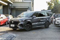 2.0T?榮威iMAX8?自動版?7座動力強嗎?榮威iMAX8購車手冊