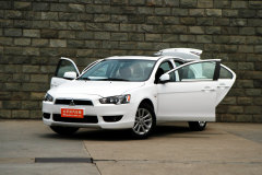 2012款 1.8L?翼神內飾好看嗎?翼神購車手冊