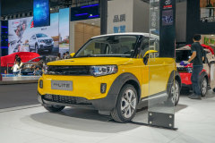 2019款 R300 引力版?LITE空間大嗎?LITE購車手冊