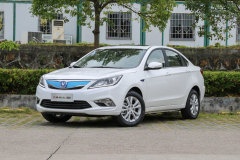 2022款 EV460 智煥版 磷酸鐵鋰?逸動(dòng)新能源內(nèi)飾材料怎么樣?逸動(dòng)新能源購(gòu)車手冊(cè)