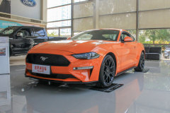 福特Mustang?2019款 自動版內(nèi)飾怎么樣?福特Mustang購車手冊