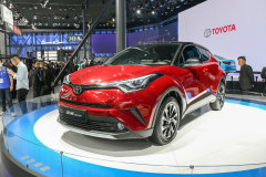 奕澤IZOA?2018款 2.0L 奕炫天窗版空間寬敞嗎?奕澤IZOA購車手冊