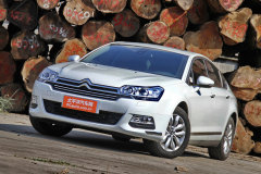 2015款 1.6THP 自動尊貴型?雪鐵龍C5外部配置怎么樣?雪鐵龍C5購車手冊