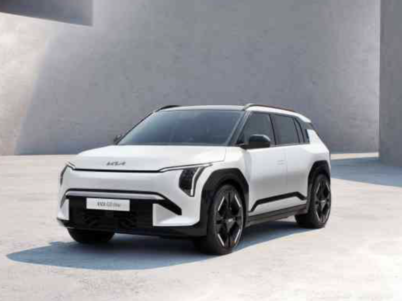 起亚新车EV3发布 定位小型纯电SUV