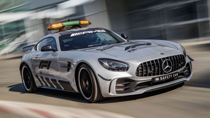 連賽道安全車都跑不過？算了你們這些F1賽車手回家種田吧！