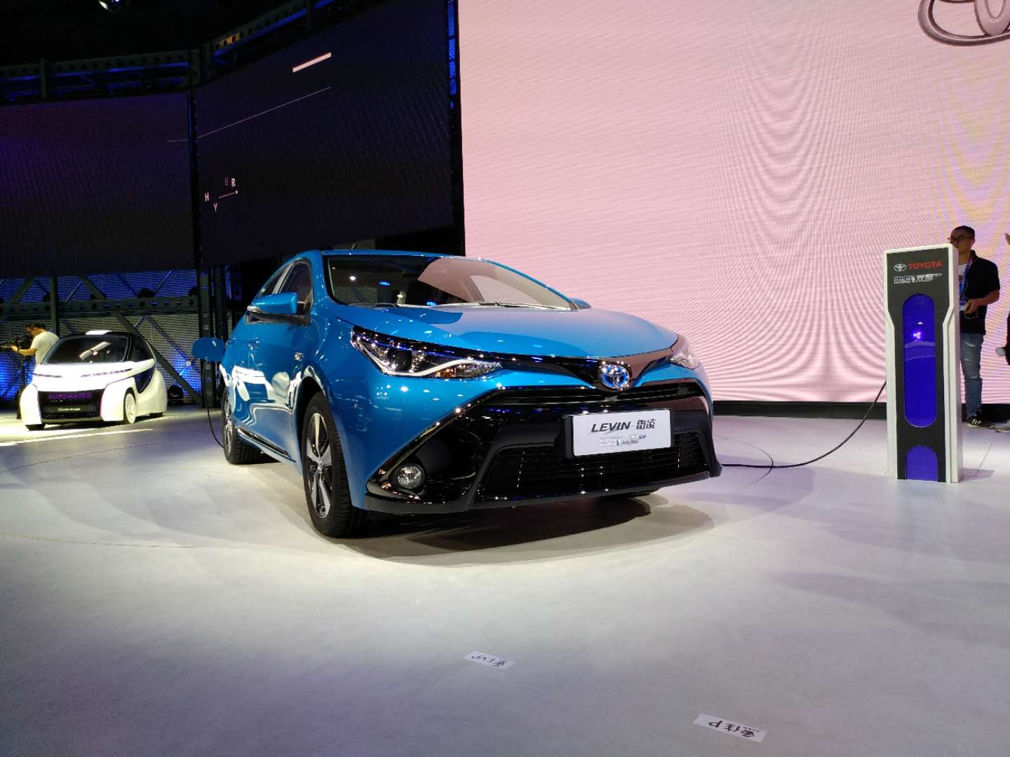 怕限牌限行？在北京车展看了这些新能源车，心里顿时有底了！