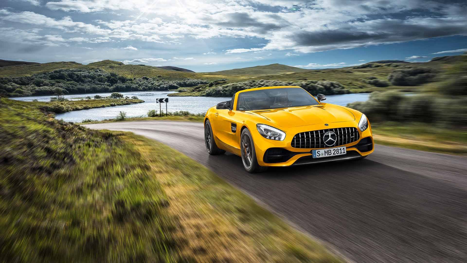 奔驰新推AMG GT 车型，百公里加速仅需3.8秒