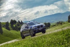 與全新BMW X3穿越新疆，行走天地間的快意灑脫