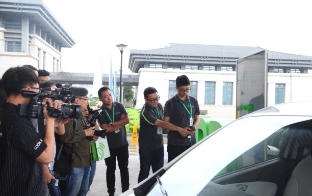 EVCARD共享汽车开进九龙坡区政府，成为绿色环保公务用车