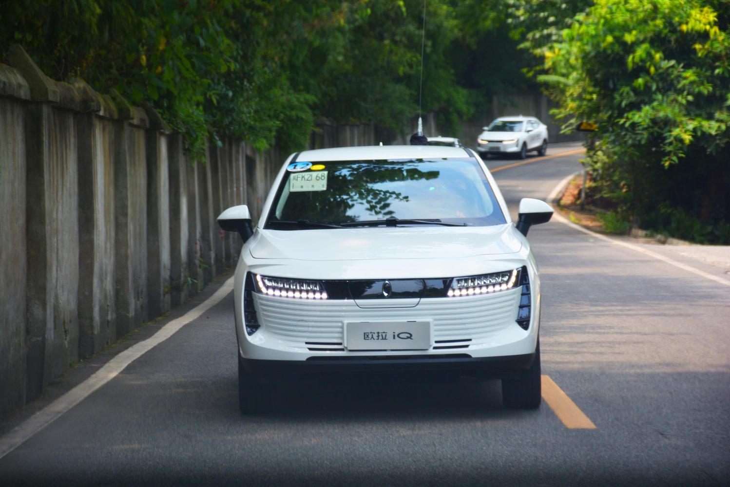 純電動(dòng)汽車的路在何方? 試駕iQ有感