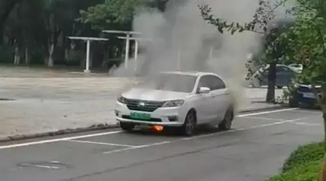 七天內三起新能源汽車起火，已敲響警鐘！