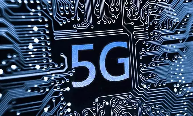 【汽車人】硬著頭皮上5G？