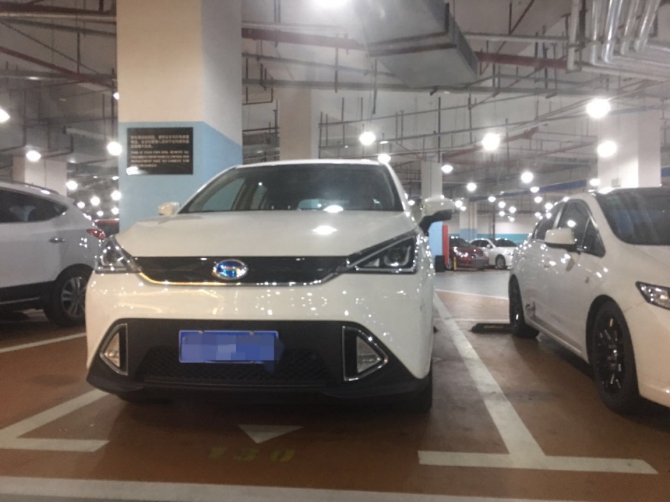 上班時間，為何小區車位依舊還是滿滿當當？
