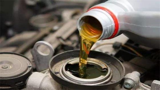 汽车保养时更换全合成机油，能不能延长下次保养周期?