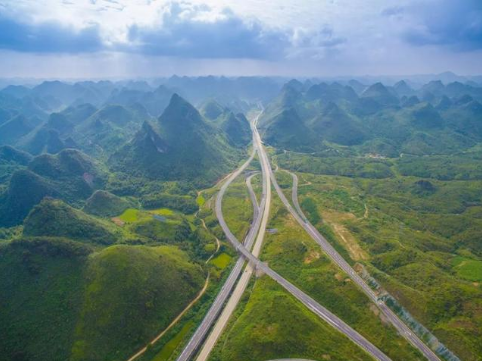 新高速开通，春节自驾穿越荔波、桂林少开2小时