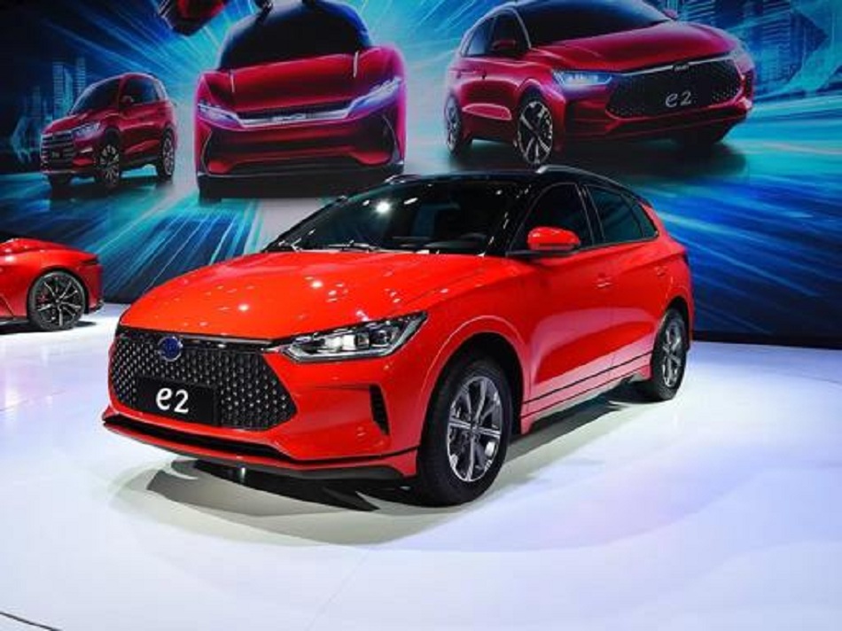 家族龍臉，10.1寸屏，續航360km，比亞迪新車來襲
