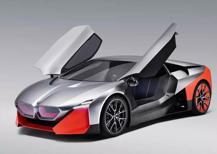 Vision M NEXT概念車、新Q7官圖亮相，榮威i5新