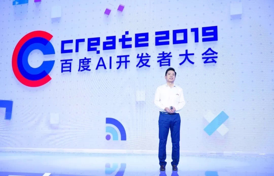 What's your problem？李彥宏被潑水卻火了百
