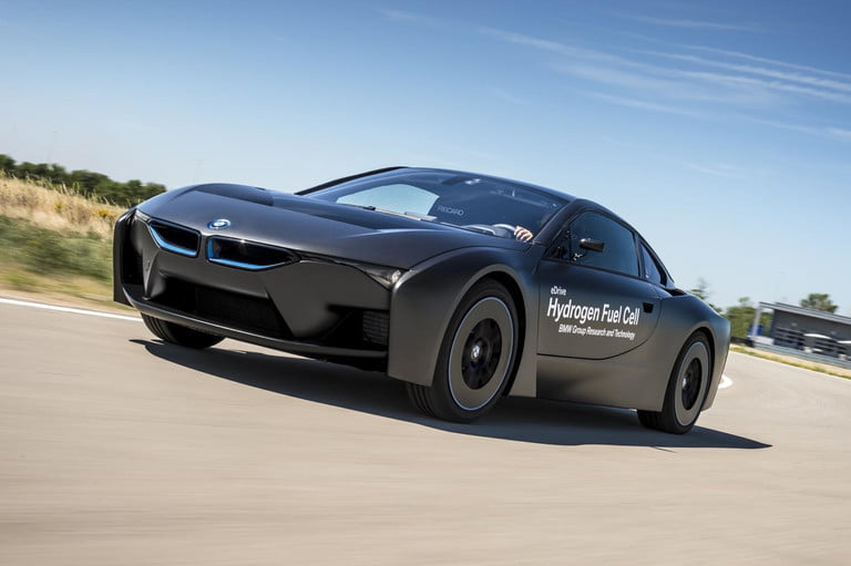 宝马推出氢能源汽车，与丰田合作研究，氢能源汽车的发展到来?