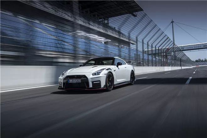 2020款GT-R NISMO亮相德國，奔馳新A級兩廂版