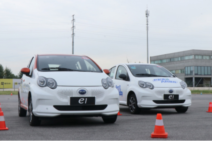 好玩兒又好開還不貴，金港賽車場測試比亞迪e1