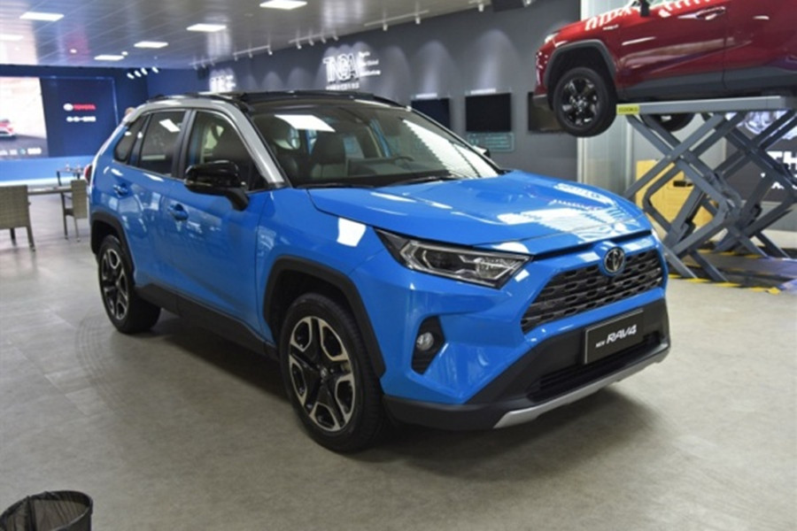 新款丰田RAV4荣放即将上市！老款优惠3万值得买吗？