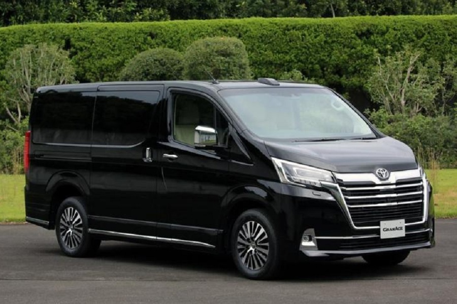 豐田大型MPV Gran Ace首發(fā)，埃爾法加價的好日子到頭