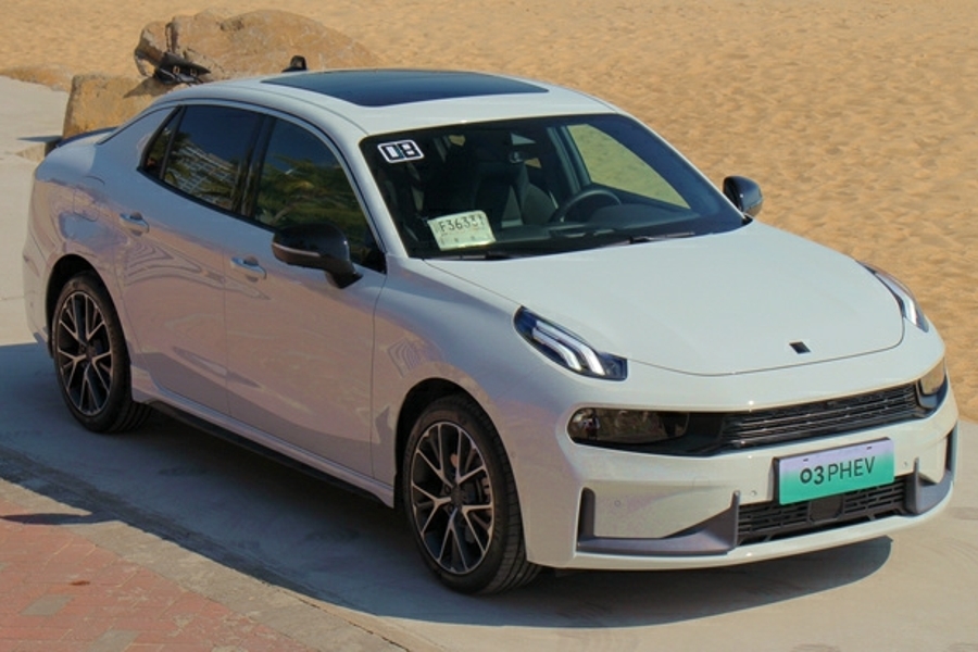 領(lǐng)克03 PHEV首試：做一輛不妥協(xié)的插混車(chē)，很難？
